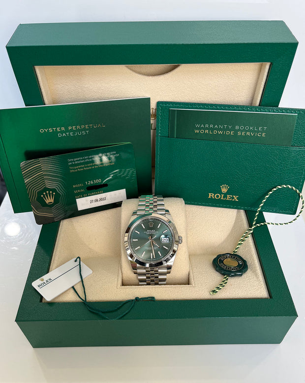 Pre-Owned Rolex Datejust 41 Green Dial Jubilee Bracelet
