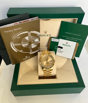 Pre-Owned Rolex Day-Date II President 18k Yellow Gold with Champagne Dial