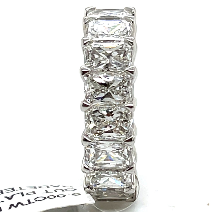 Natural 9.0ctw radiant cut diamonds set in Platinum ring Infinite band