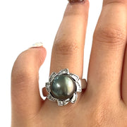 18k white gold Black Sea water pearl with natural diamonds ring