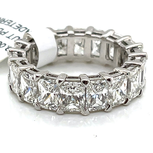 Natural 9.0ctw radiant cut diamonds set in Platinum ring Infinite band