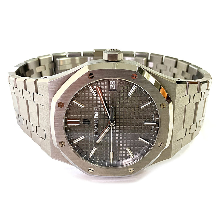 PRE-OWNED AUDEMARS PIGUET ROYAL OAK 41MM GREY DIAL 15500ST.OO.1220ST.02 STEEL BRACELET ORIGINAL BOX&CARD