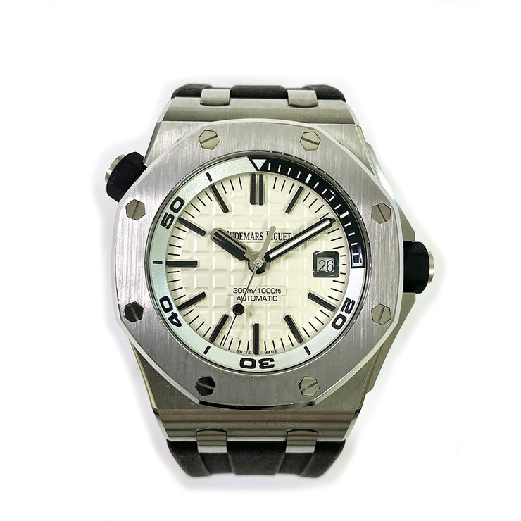 PRE-OWNED ROYAL OAK OFFSHORE DIVER 15710ST.OO.A002CA.02 SILVER DIAL 42 mm ORIGINAL BOX&PAPERS