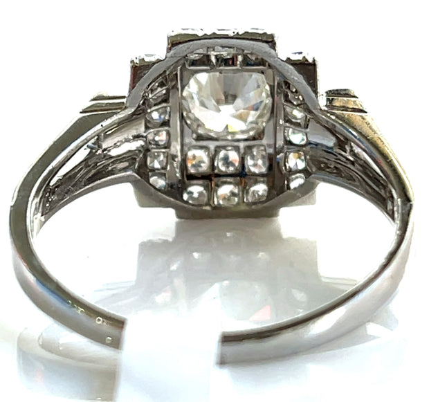 Retro app. 0.90ct center diamond & app. 0.30ctw side diamonds ring