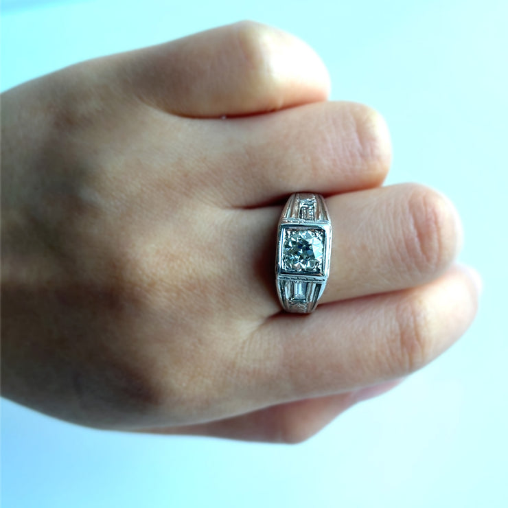 Vintage 1.00 ct Round Brilliant Diamond Ring with 0.22 ctw Baguette Diamonds in 18k White Gold