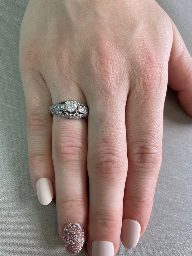 Shown on hand for its classic and timeless charm.