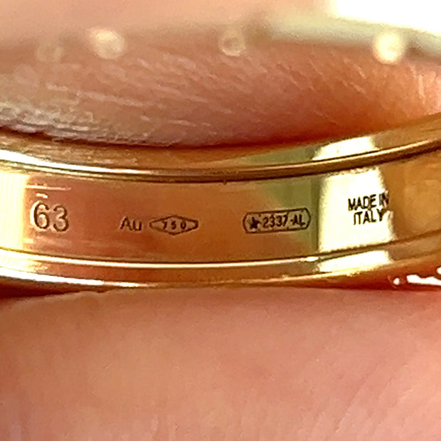 Shown in detail the hallmarks and the interior band.