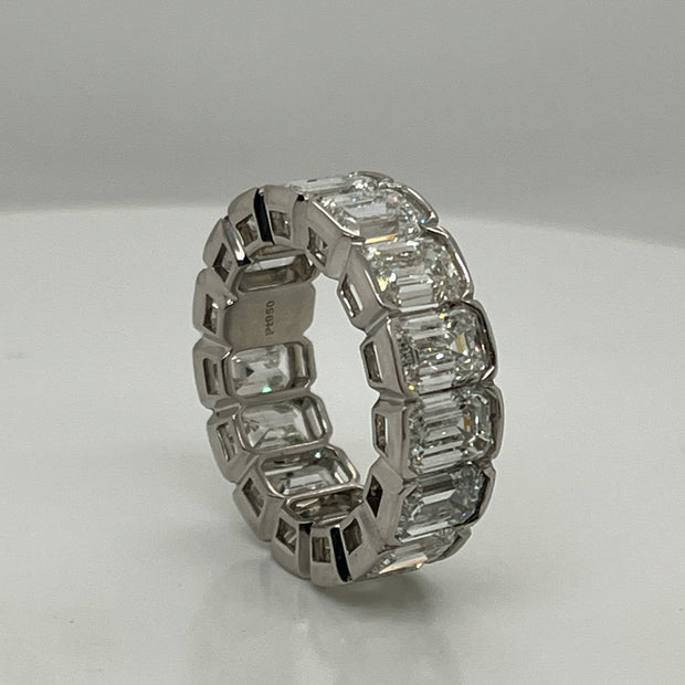 14ct Emerald-Cut Diamond Eternity Band in Platinum