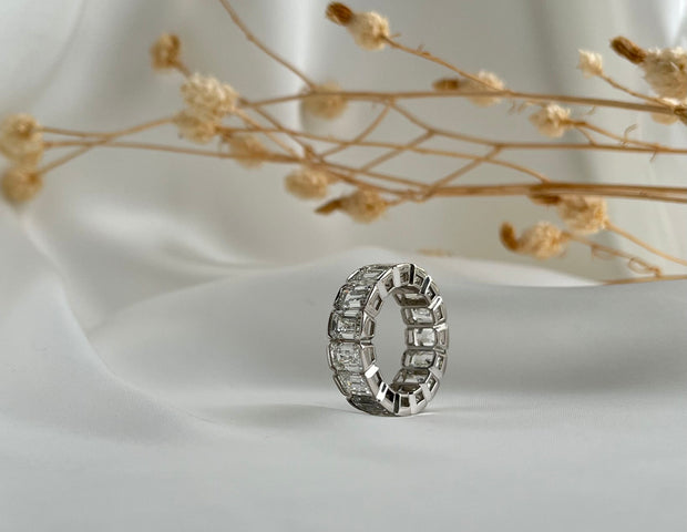 14ct Emerald-Cut Diamond Eternity Band in Platinum
