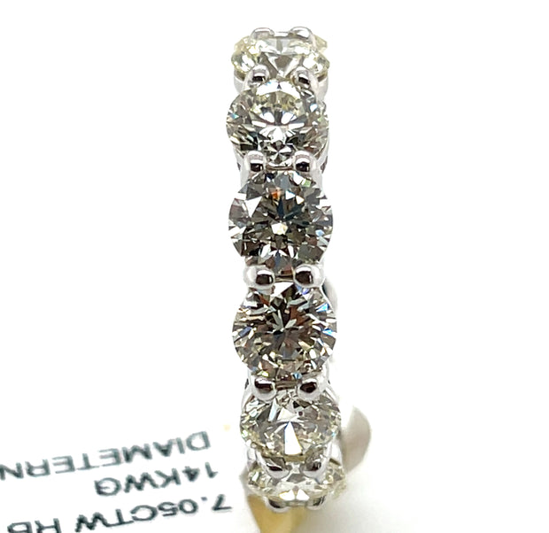A detailed photo showing the clarity of the 7.05ct diamond eternity ring.