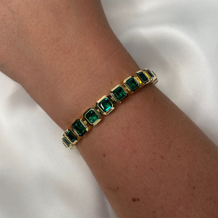 Emerald Bracelet Set in 18K Yellow Gold