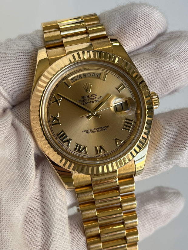 Rolex Day-Date II President 18k Yellow Gold with Champagne Dial