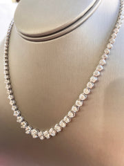 Natural 13.94ctw Diamonds set in 18K white gold necklace