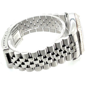 A view shown here of the jubilee bracelet.