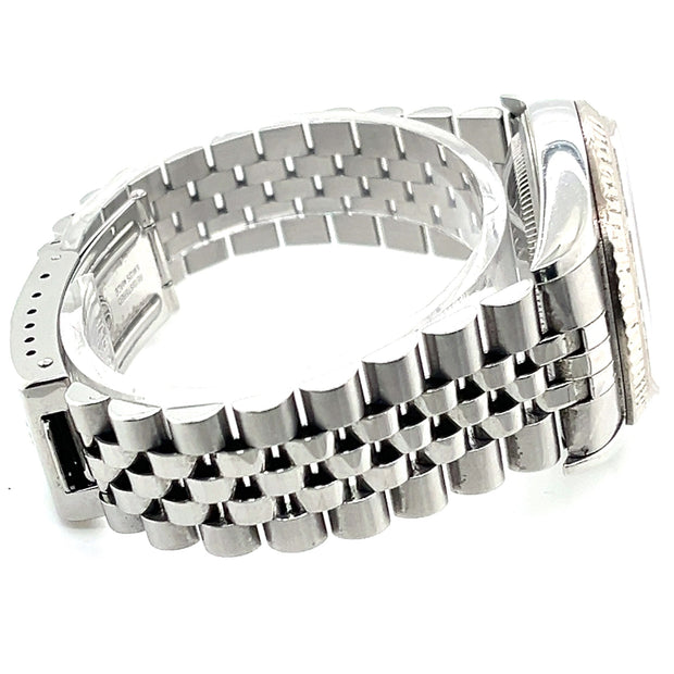 A view shown here of the jubilee bracelet.