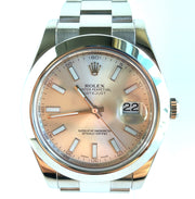 A closer look at trhe silvered dial.