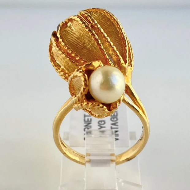 Retro-Style Garnet and Pearl Flower Ring set in 14K yellow gold Size 4.5 SOLID