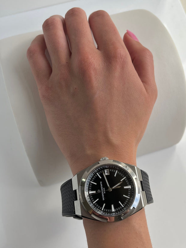 Vscheron Constantin Overseas shown on model.