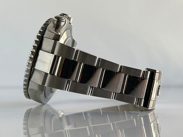 Rolex Yacht-Master II - 116680 Stainless Oyster Bracelet White Dial Blue Bezel