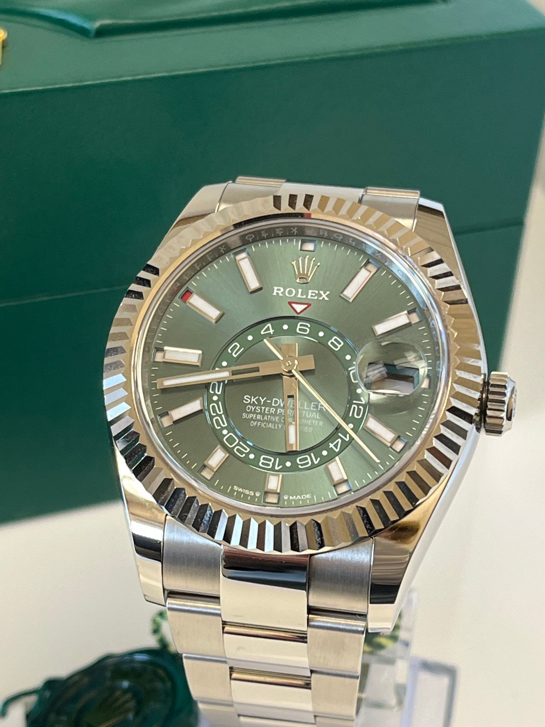 Rolex Sky-Dweller 336934 Mint Green Dial 42mm Oyster Bracelet