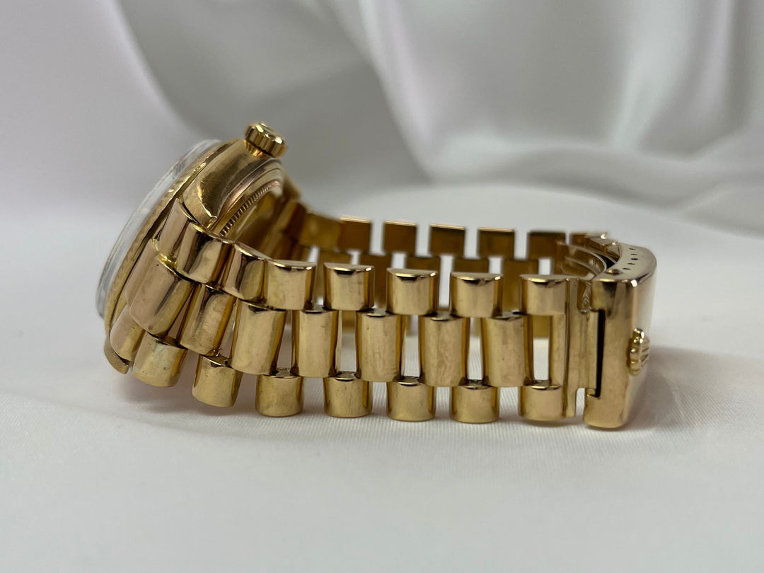 むぅ〜たん Rolex Day-Date 1803 36mm 18k Yellow Gold Brown Leather Strap