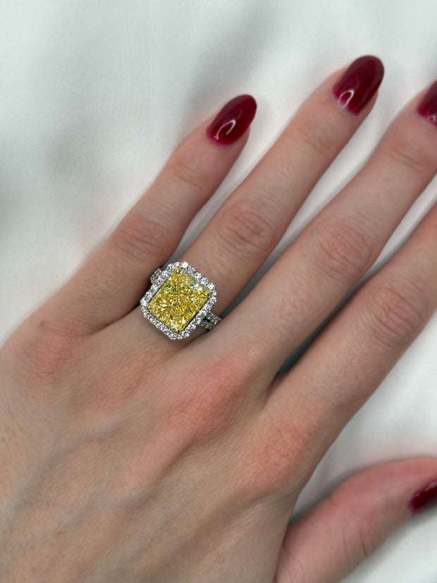 7.02 ct Fancy Yellow Radiant Cut Diamond Engagement Ring