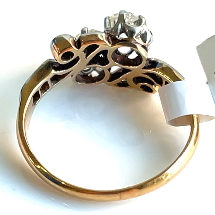 A look in to the craftsmansship of this two toned antique ring.
