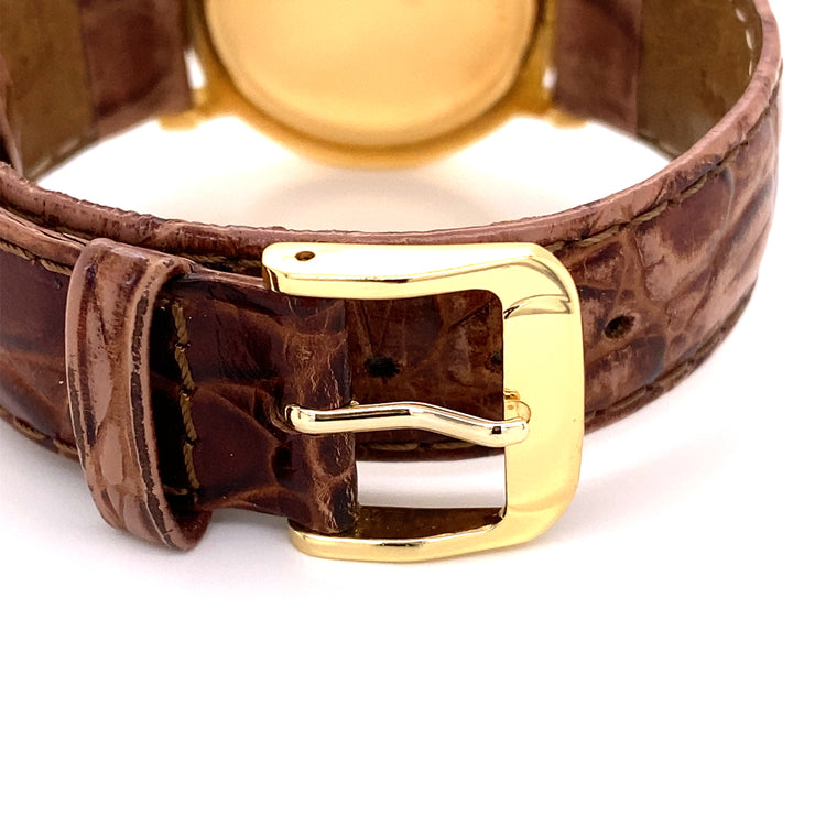 Even closer look at the tang buckle.