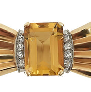 Elegant Vintage Bow Brooch in 14K Yellow Gold
Showcasing a golden citrine center and sparkling diamonds—luxury in every detail.