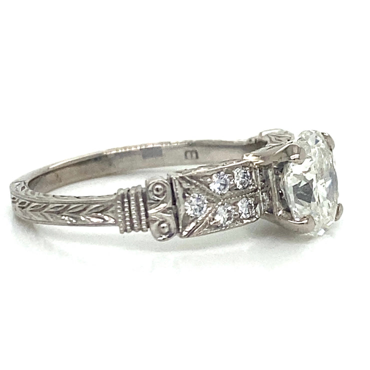 0.15ctw side diamonds for subtle sparkle.