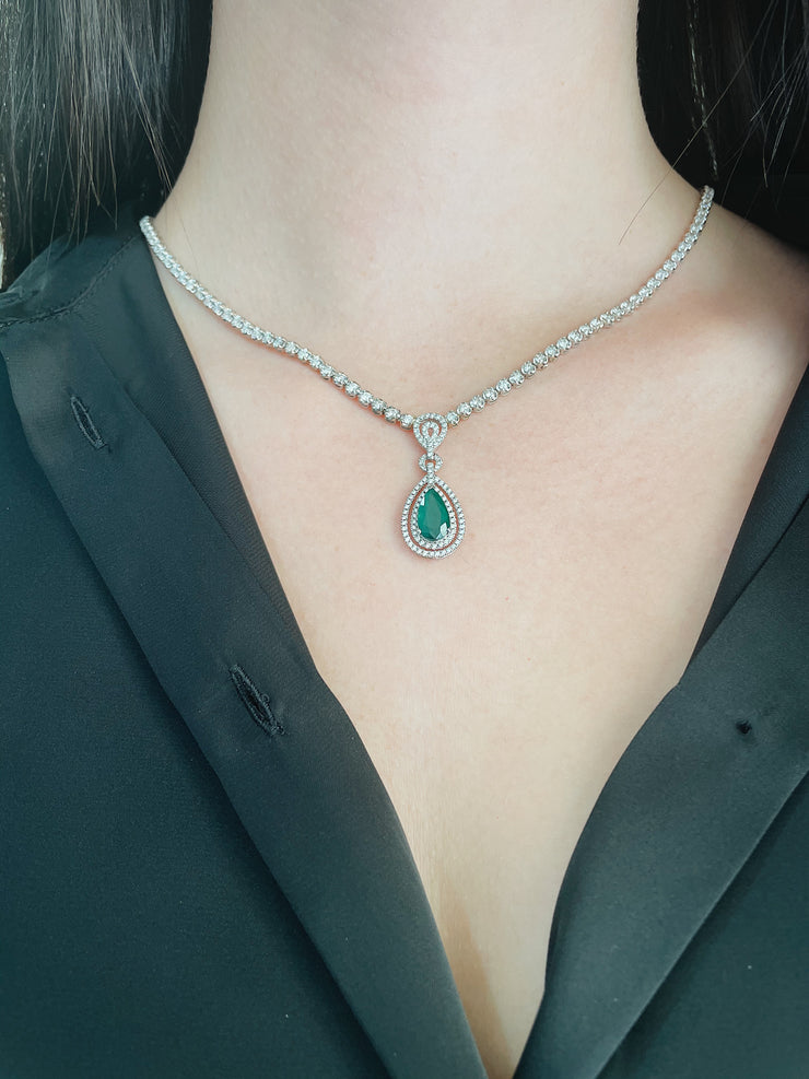 1.60 ctw Natural Emerald Diamond Necklace in 18k White Gold