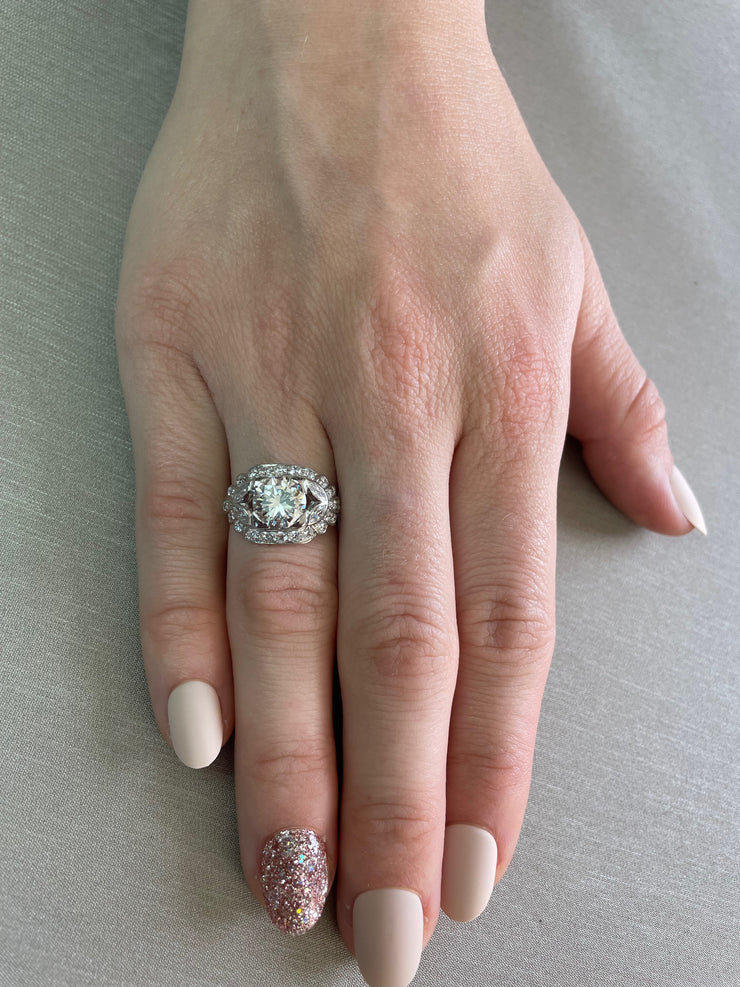 Antique 1.84 ct Round Brilliant Diamond Engagement Ring