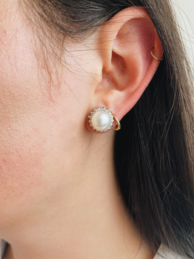 9MM Pearl stud earrings with diamond halo
