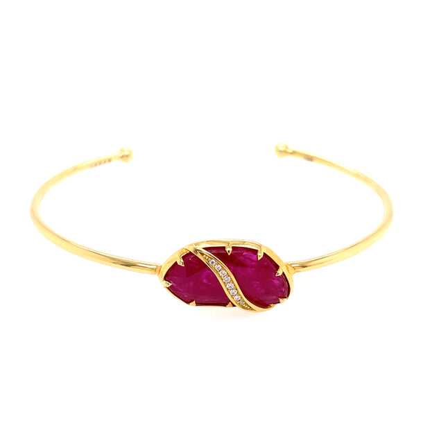4.11 CT Sliced Ruby and 0.04 CTW Diamond Bangle set in 18 KYG