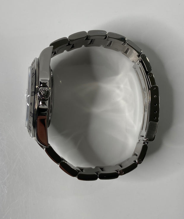 A top side view showcasing the thickness of bracelet and case.