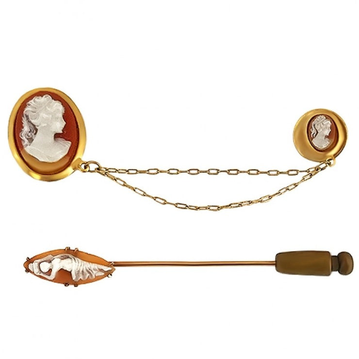 A graceful nod to classic elegance, this Vintage Yellow Gold Cameo Set features several beautifully carved portraits.