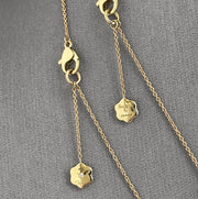 A close look at the clasps,