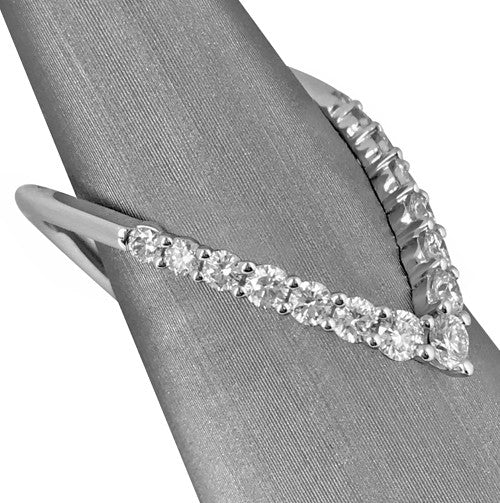 18k White Gold Diamond "V" Ring